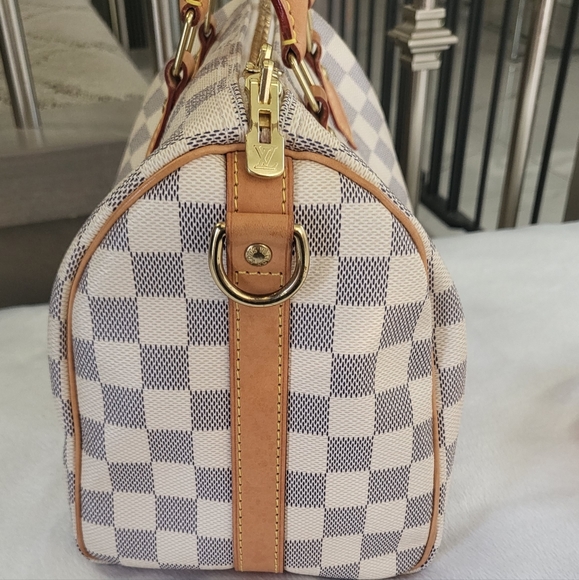 *SOLD* Louis Vuitton Speedy Bandouliere 25 - Picture 4 of 12